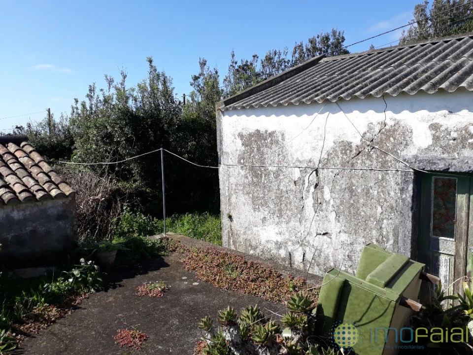 Moradia T2 para Venda em Feteira Foto 7