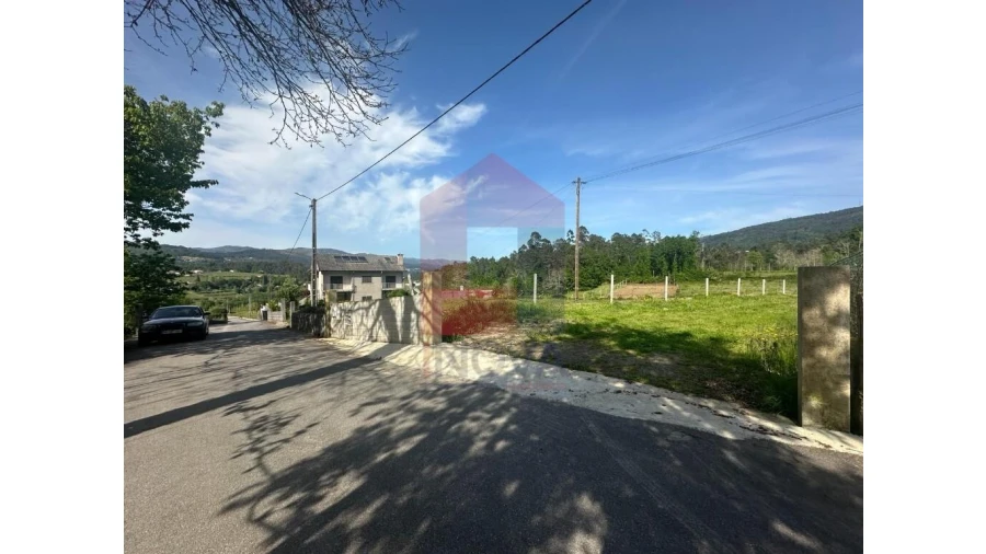 Terreno para Venda em Torre e Portela Foto 2
