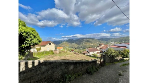 Terreno para Venda em Ceira