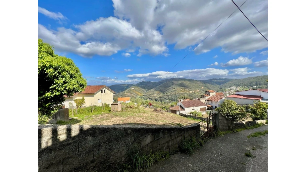 Terreno para Venda em Ceira Foto 2