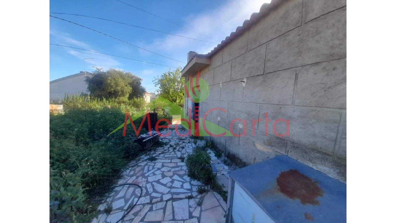 Moradia T2 para Venda em Pontevel Foto 3