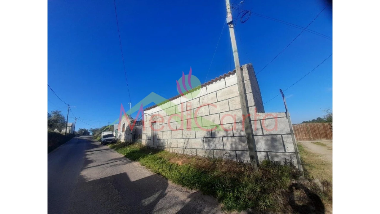 Moradia T2 para Venda em Pontevel Foto 1