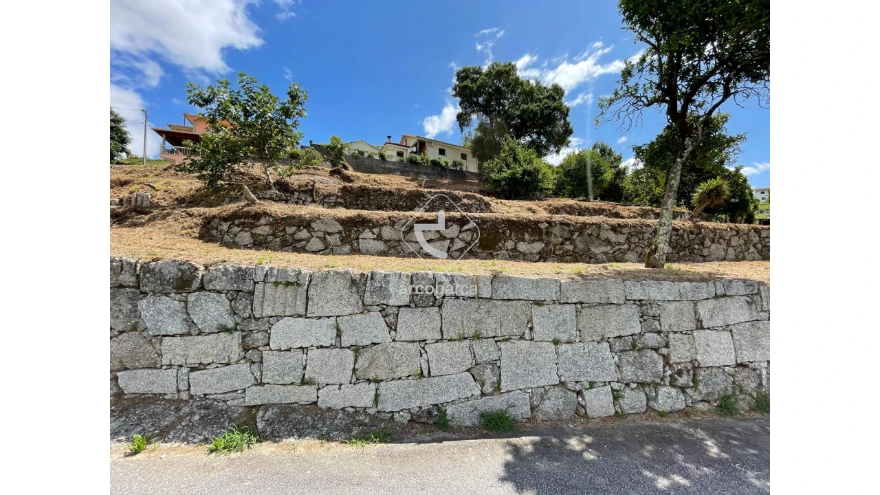 Terreno para Venda em Arcos de Valdevez (São Paio) e Giela Foto 3