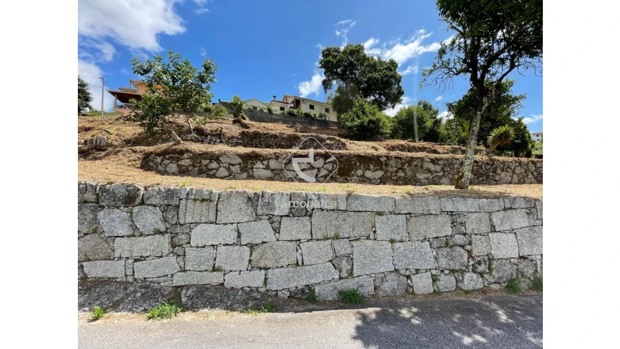 Terreno para Venda em Arcos de Valdevez (São Paio) e Giela Foto 3