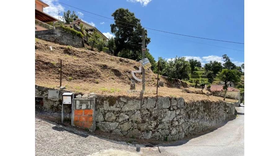 Terreno para Venda em Arcos de Valdevez (São Paio) e Giela Foto 4