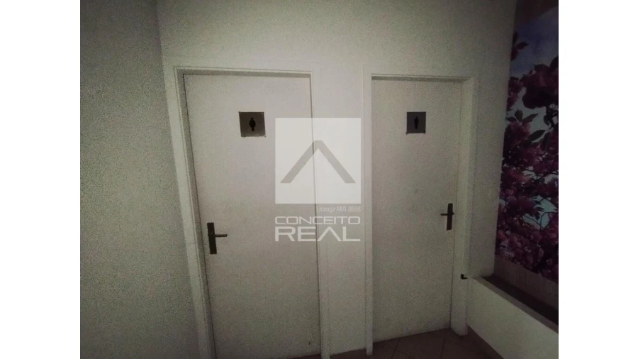 Loja para Arrendamento em Lordelo Foto 8