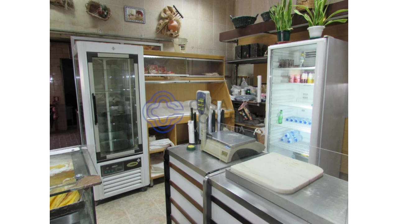 Prédio para Venda em Canelas Foto 9