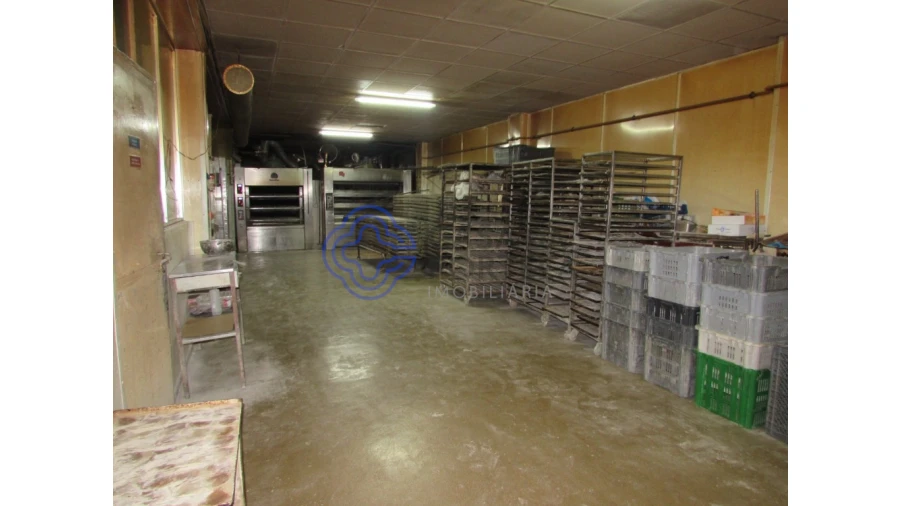 Prédio para Venda em Canelas Foto 12