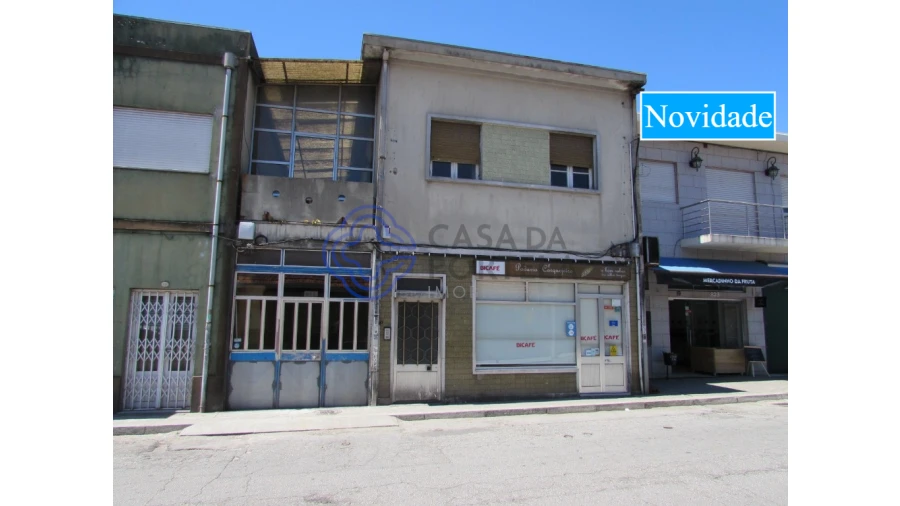 Prédio para Venda em Canelas