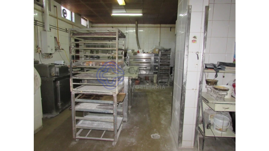 Prédio para Venda em Canelas Foto 20