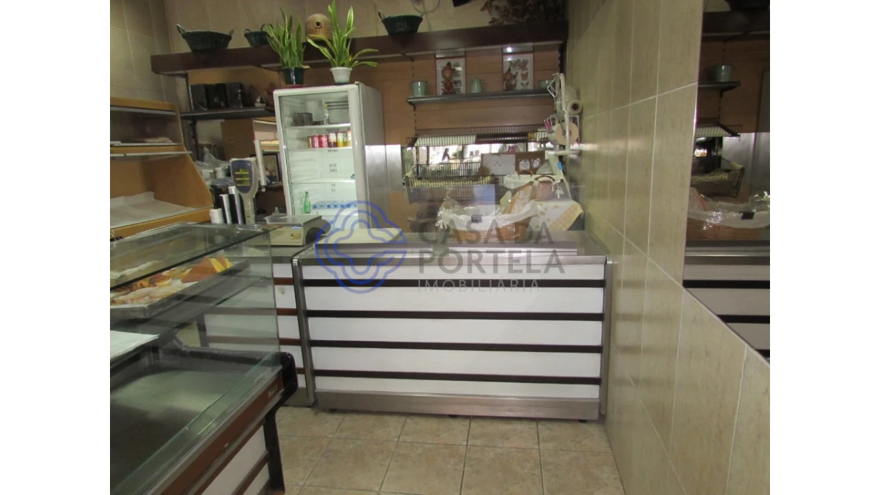 Prédio para Venda em Canelas Foto 8