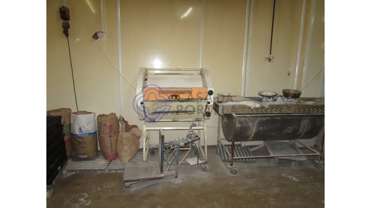 Prédio para Venda em Canelas Foto 23