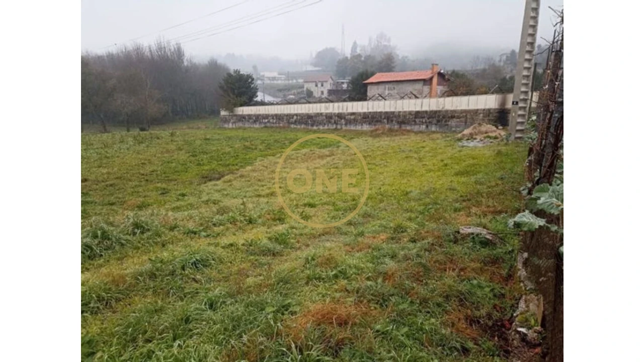Terreno para Venda em Pencelo Foto 1