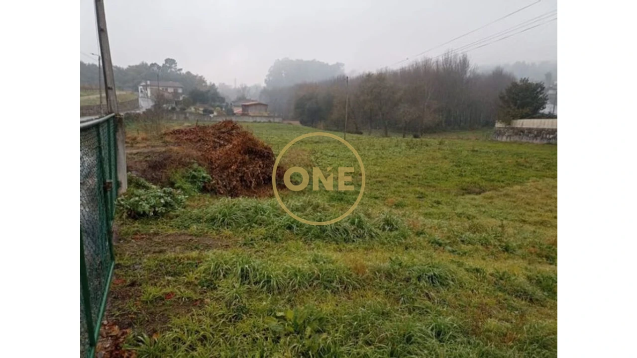 Terreno para Venda em Pencelo Foto 2