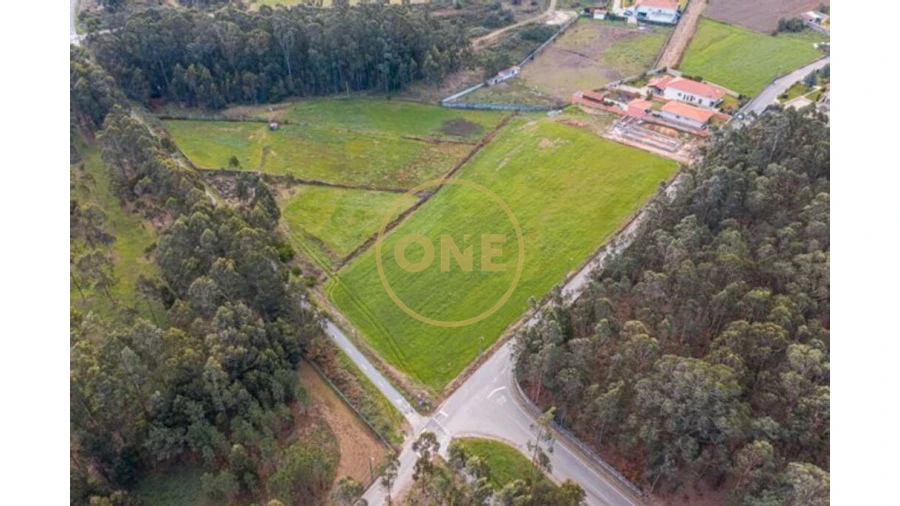 Terreno para Venda em Laundos Foto 1