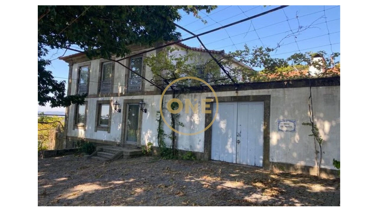 Quinta T4 para Venda em São Tomé de Negrelos Foto 1