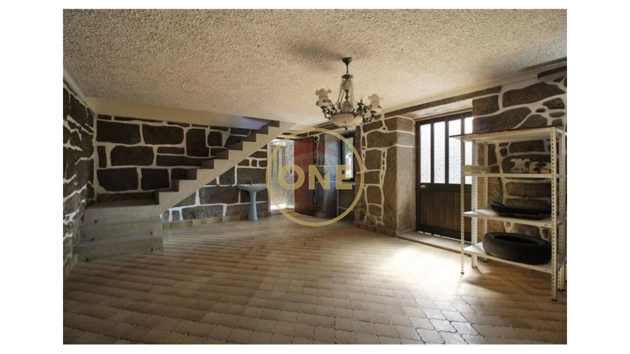 Moradia T6 para Venda em Ruivães e Novais Foto 2