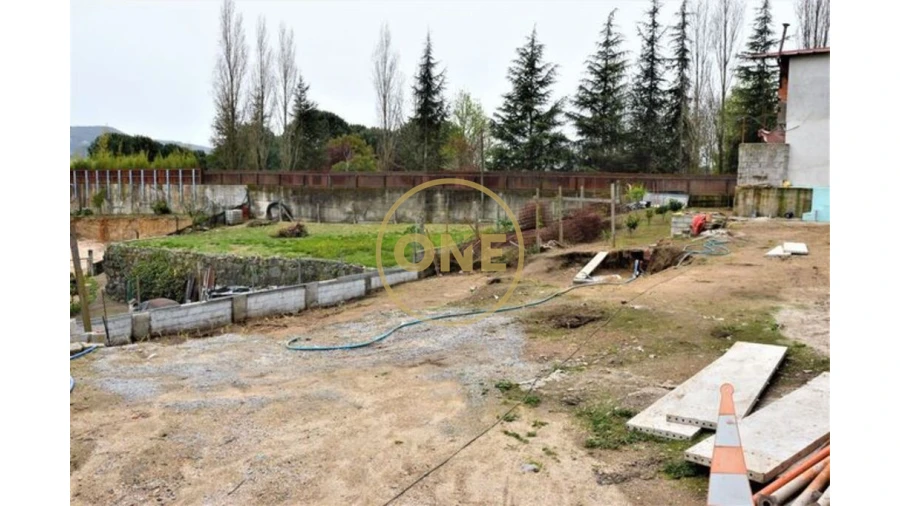 Terreno para Venda em Vale (São Cosme), Telhado e Portela Foto 9