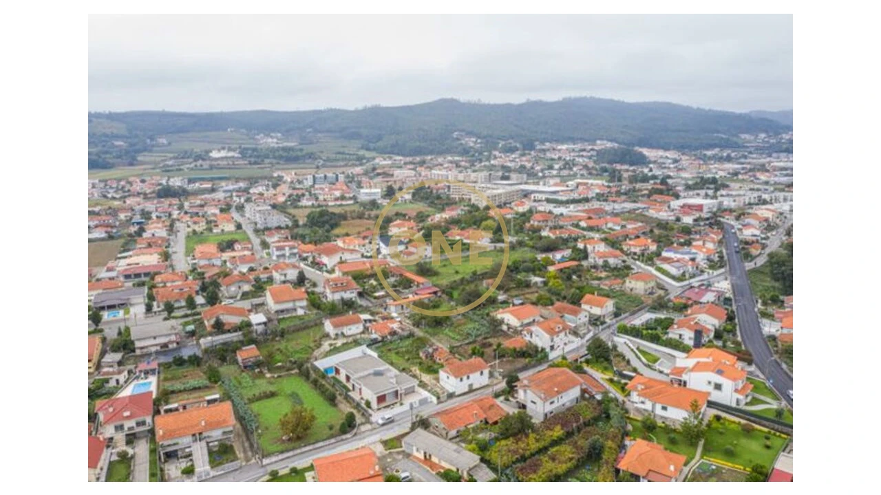 Terreno para Venda em Vermoim Foto 11