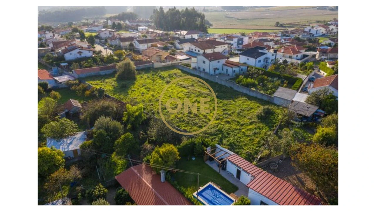 Terreno para Venda em Vermoim Foto 8