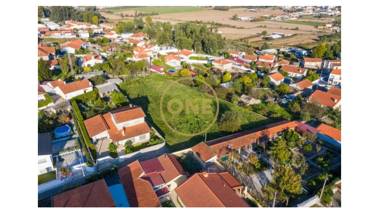 Terreno para Venda em Vermoim Foto 9