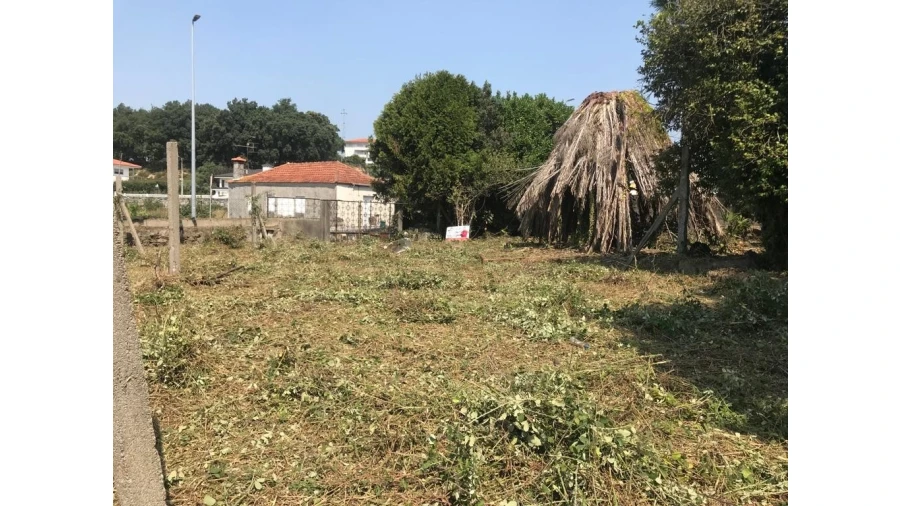 Moradia T3 para Venda em Areias, Sequeirô, Lama e Palmeira Foto 27