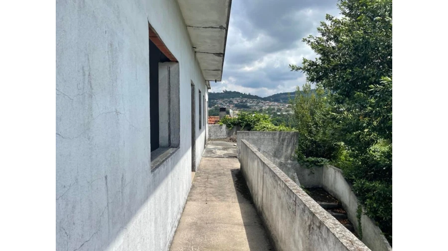 Moradia T3 para Venda em Areias, Sequeirô, Lama e Palmeira Foto 12