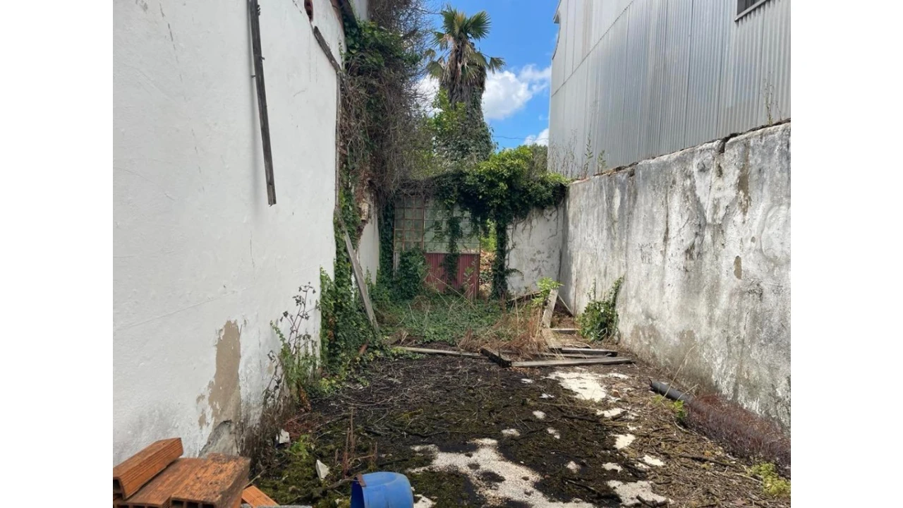 Moradia T3 para Venda em Areias, Sequeirô, Lama e Palmeira Foto 24