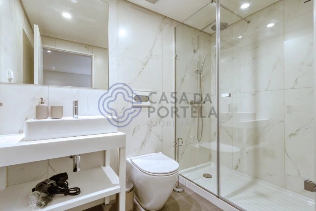 Apartamento T1 para Venda em Cedofeita, Santo Ildefonso, Sé, Miragaia, São Nicolau e Vitória Foto 16