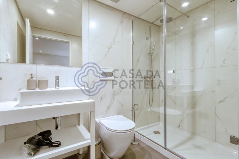 Apartamento T1 para Venda em Cedofeita, Santo Ildefonso, Sé, Miragaia, São Nicolau e Vitória Foto 16