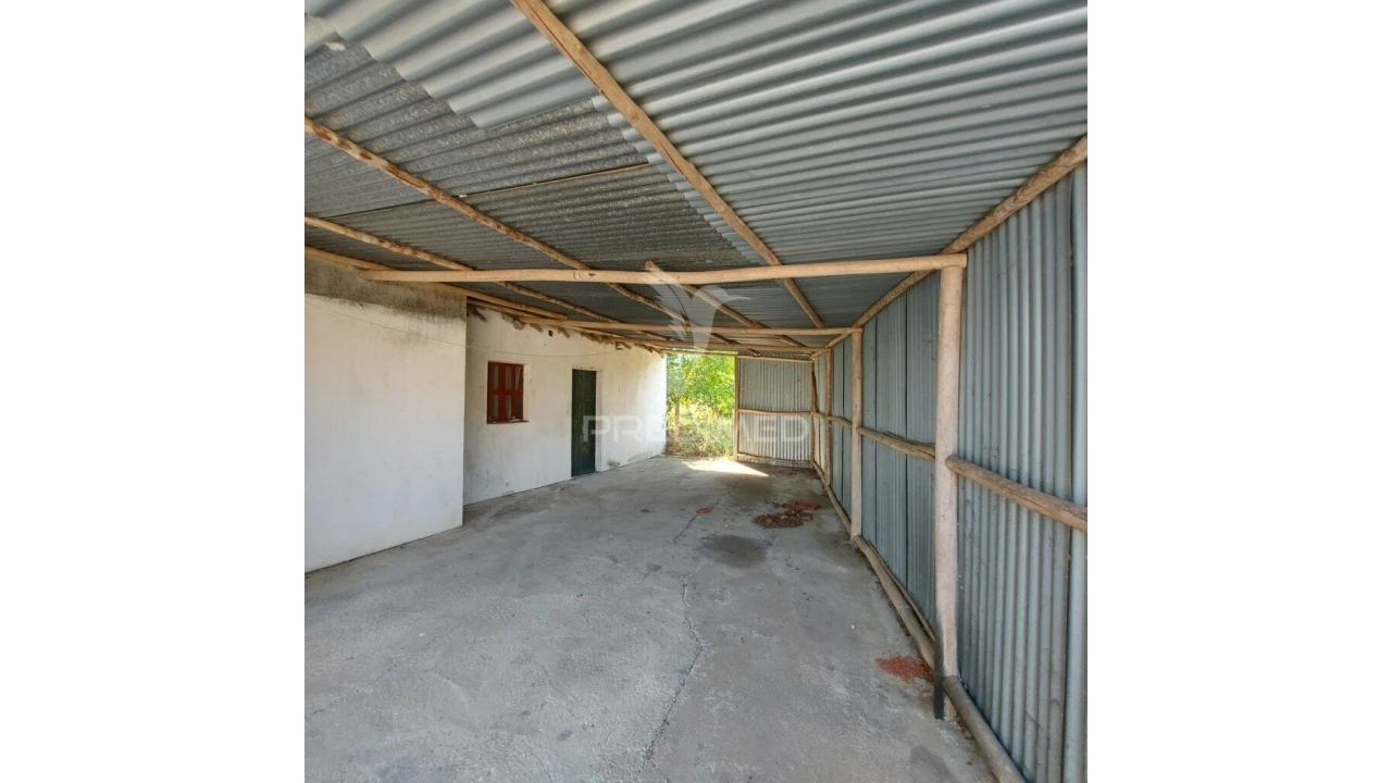 Moradia T3 para Venda em Arneiro das Milhariças Foto 20