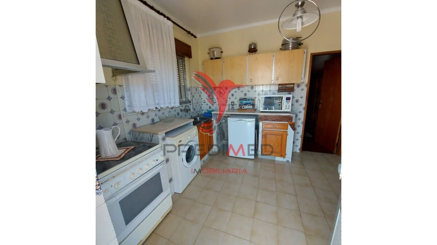 Moradia T3 para Venda em Arneiro das Milhariças Foto 2