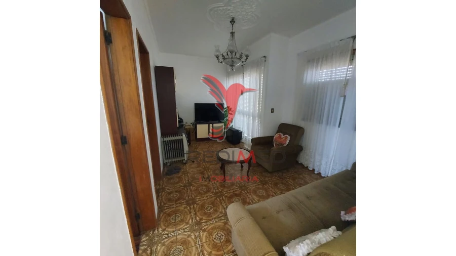 Moradia T3 para Venda em Arneiro das Milhariças