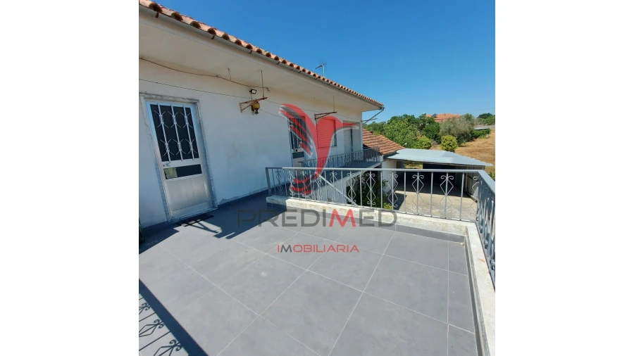 Moradia T3 para Venda em Arneiro das Milhariças Foto 10