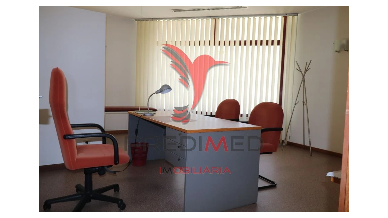 Loja para Venda em Mesão Frio Foto 12