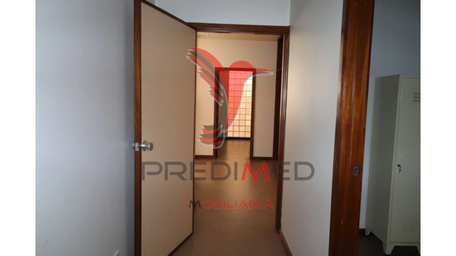 Loja para Venda em Mesão Frio Foto 14