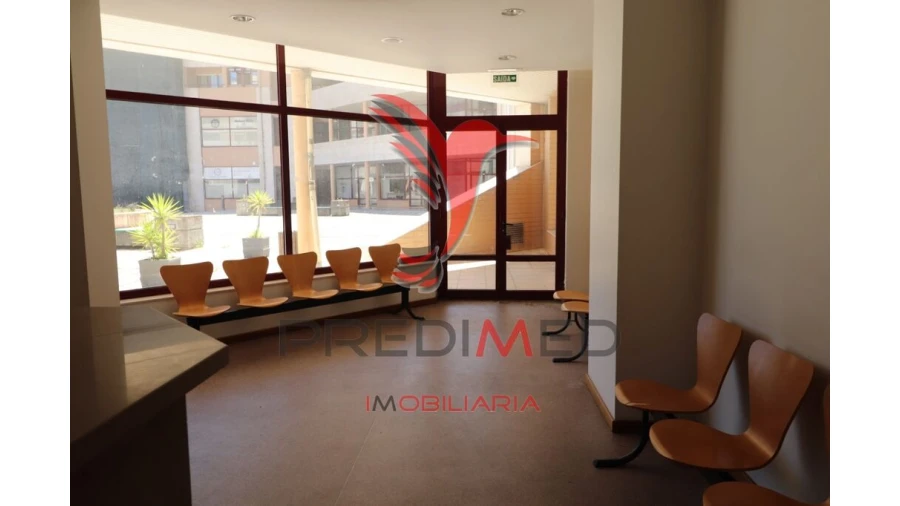 Loja para Venda em Mesão Frio Foto 9