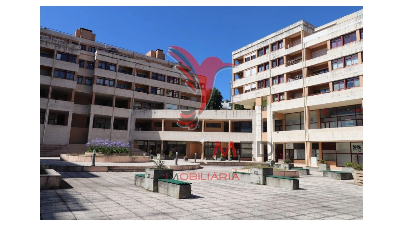 Loja para Venda em Mesão Frio Foto 5