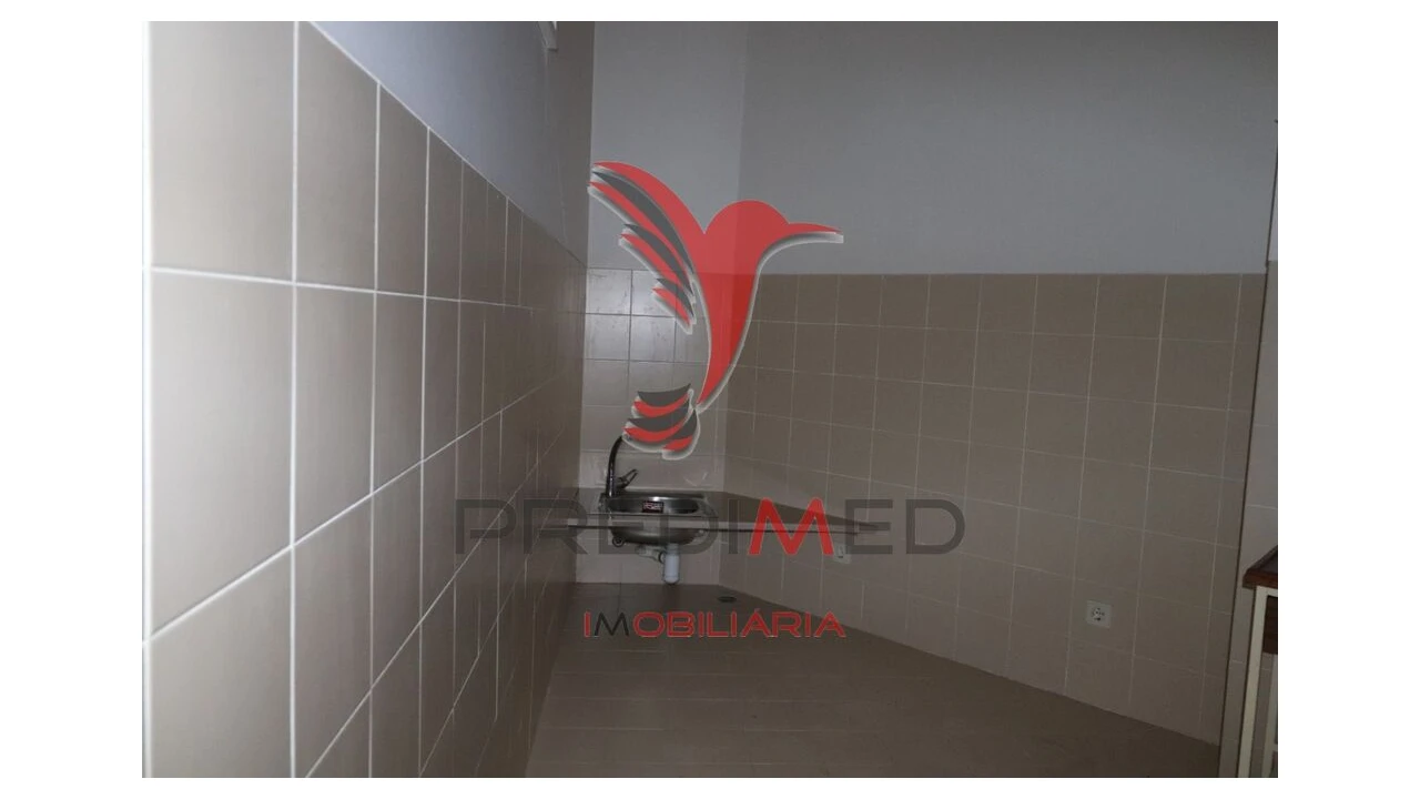 Loja para Venda em Mesão Frio Foto 19