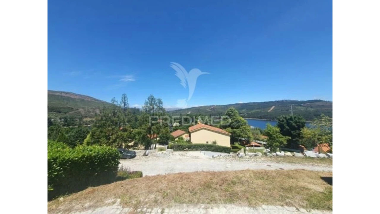 Moradia T3 para Venda em Venda Nova e Pondras Foto 4