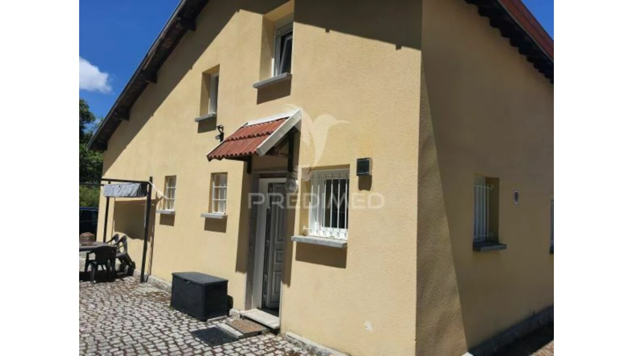 Moradia T3 para Venda em Venda Nova e Pondras Foto 1