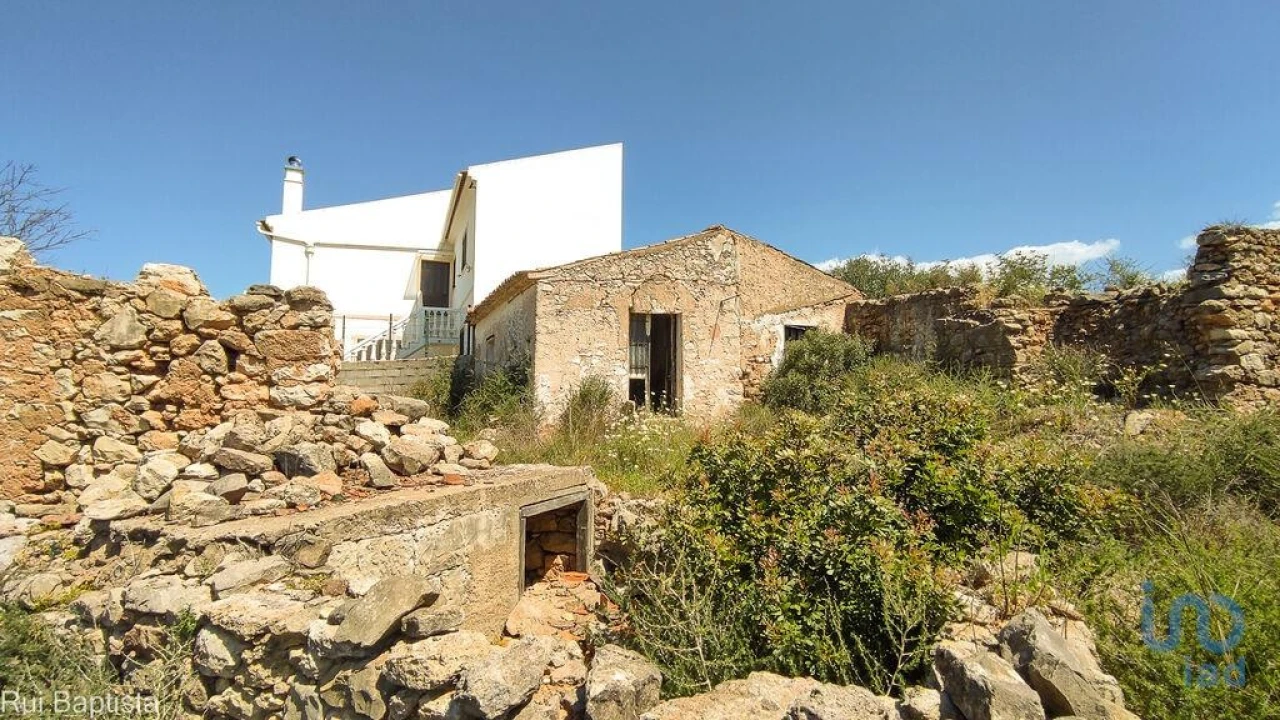 Moradia T4 para Venda em Ferreiras Foto 5