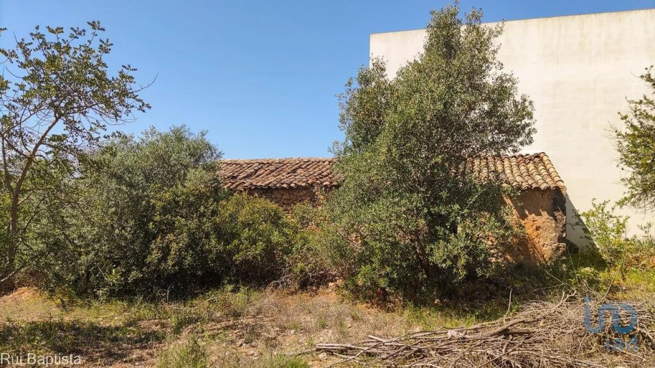 Moradia T4 para Venda em Ferreiras Foto 3