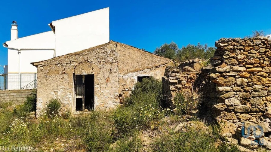 Moradia T4 para Venda em Ferreiras Foto 2