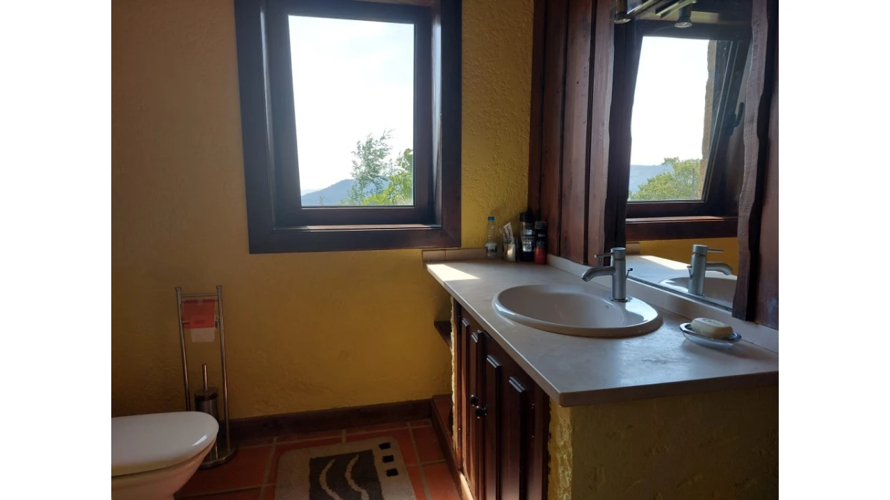 Moradia T3 para Venda em Ventosa e Cova Foto 9