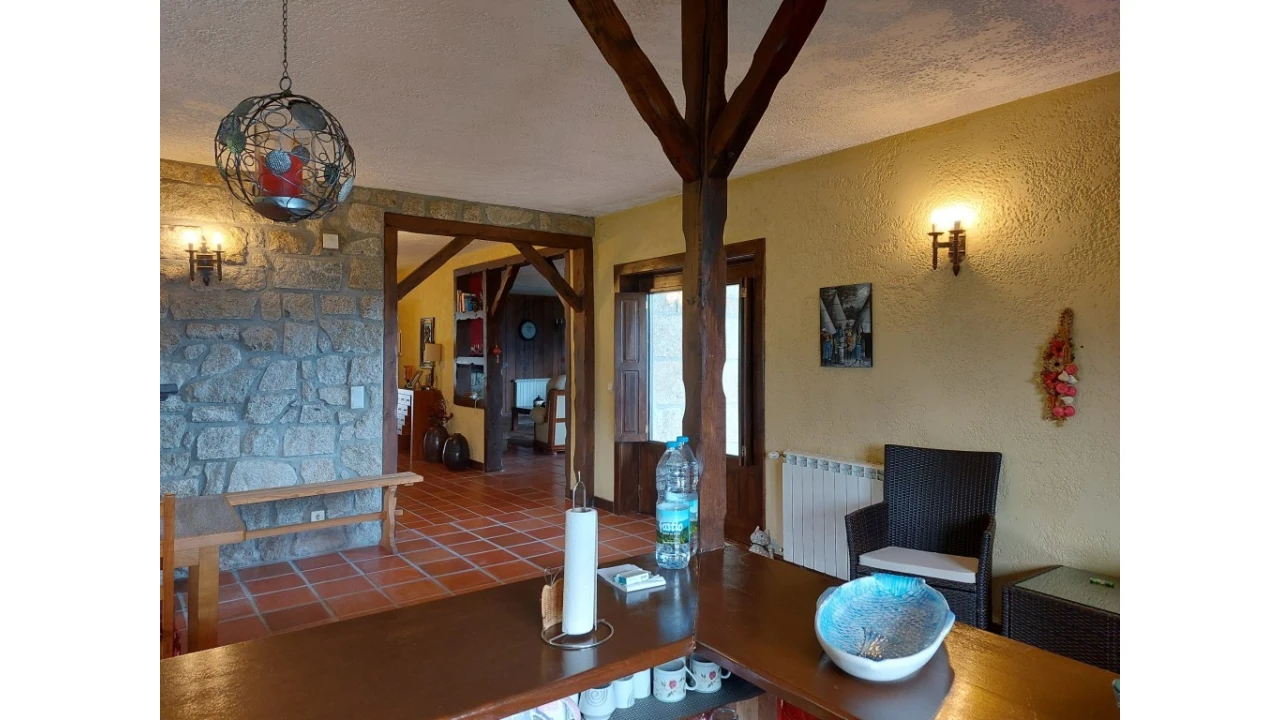 Moradia T3 para Venda em Ventosa e Cova Foto 8