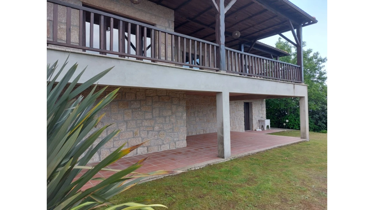 Moradia T3 para Venda em Ventosa e Cova Foto 18