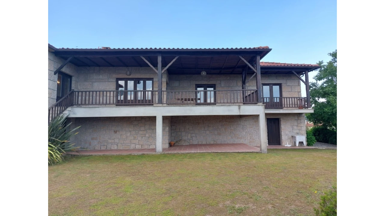 Moradia T3 para Venda em Ventosa e Cova Foto 21