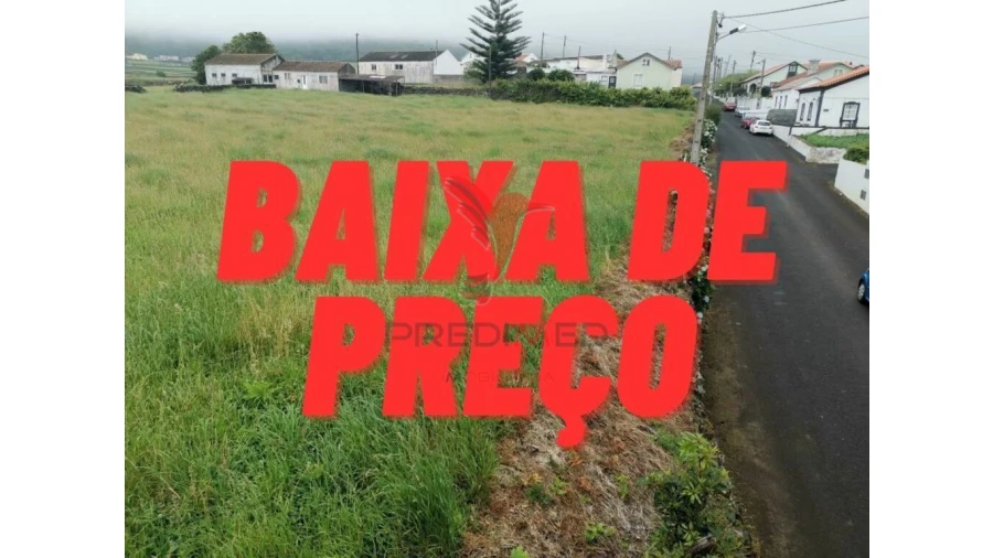 Terreno para Venda em Praia da Vitoria (Santa Cruz) Foto 1