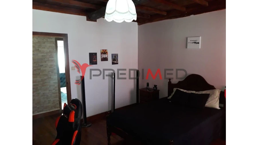 Moradia T4 para Venda em Agualva Foto 11